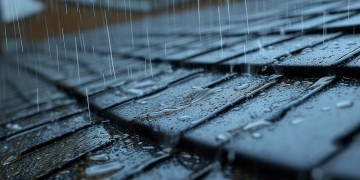 屋顶漏雨物业到底管不管用？